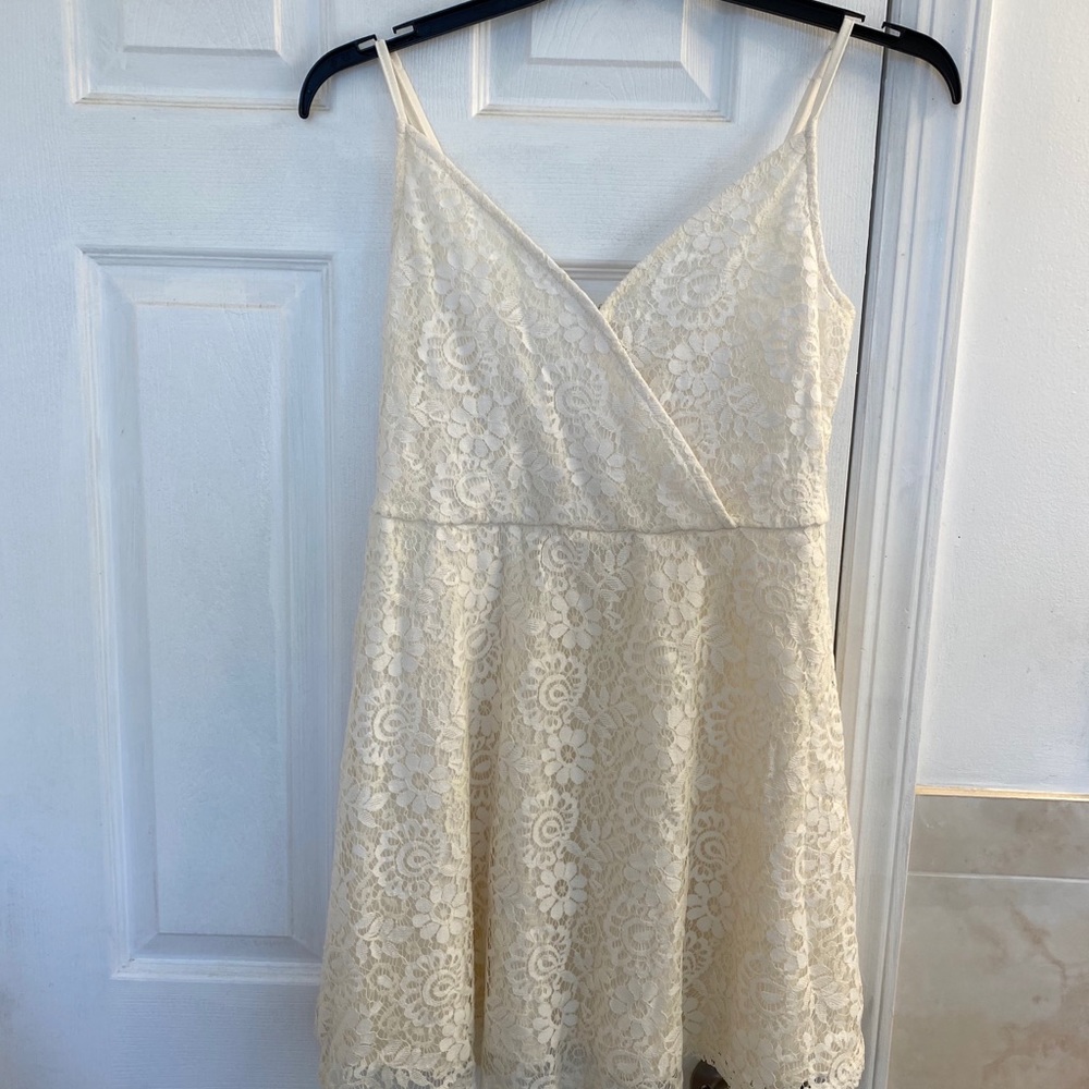 White lace dress